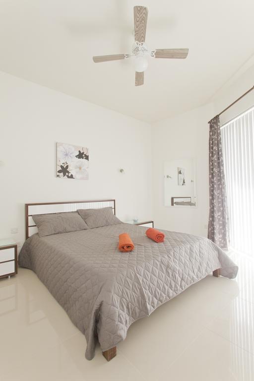 Waterside Apartments Marsalforn Pokoj fotografie