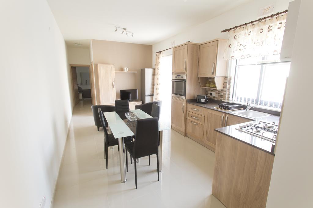 Waterside Apartments Marsalforn Pokoj fotografie
