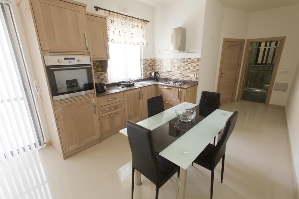 Waterside Apartments Marsalforn Pokoj fotografie